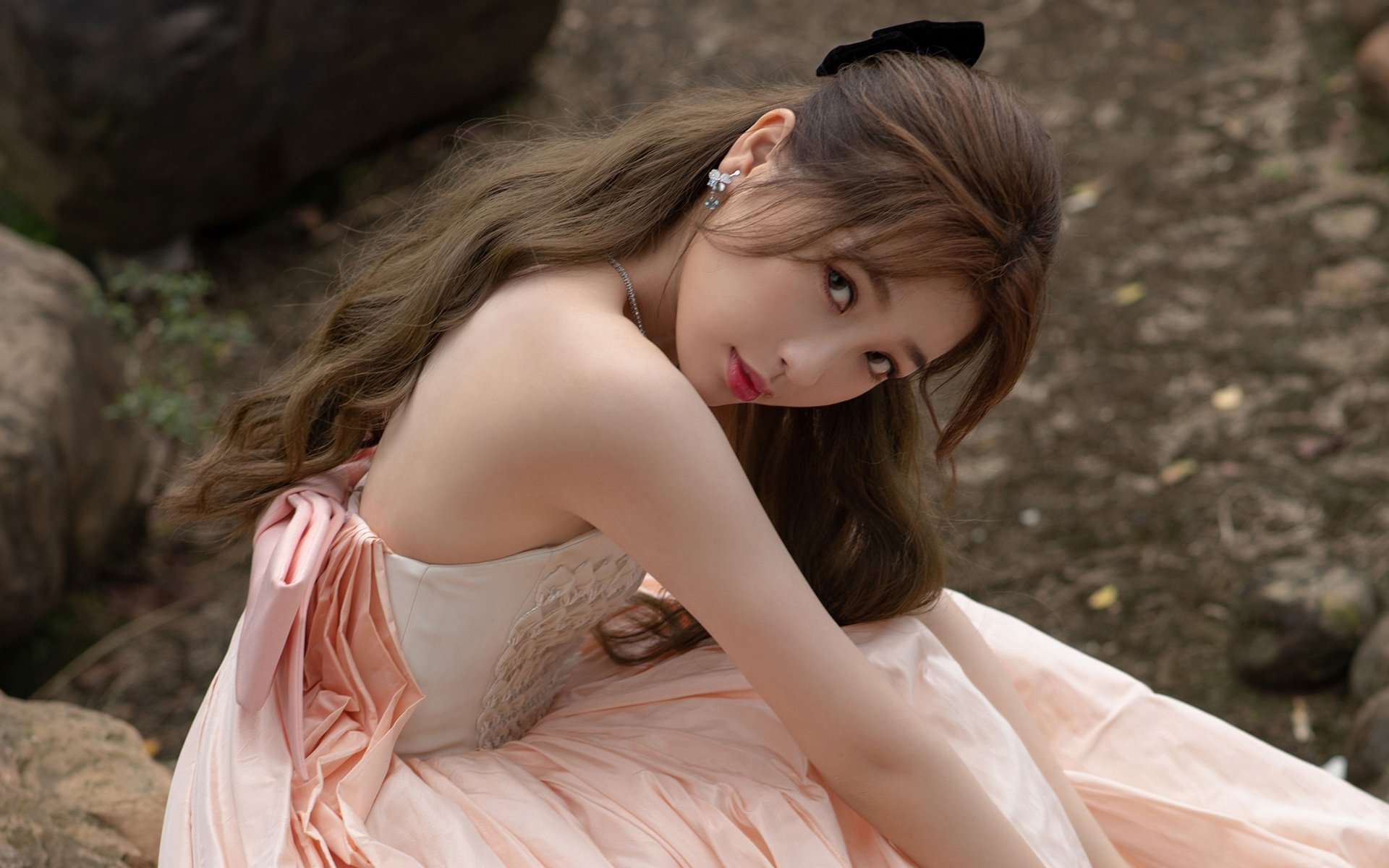 爱游戏下载-国际热身赛国家队惨败 球迷反思战术部署，2021国际足球热身赛