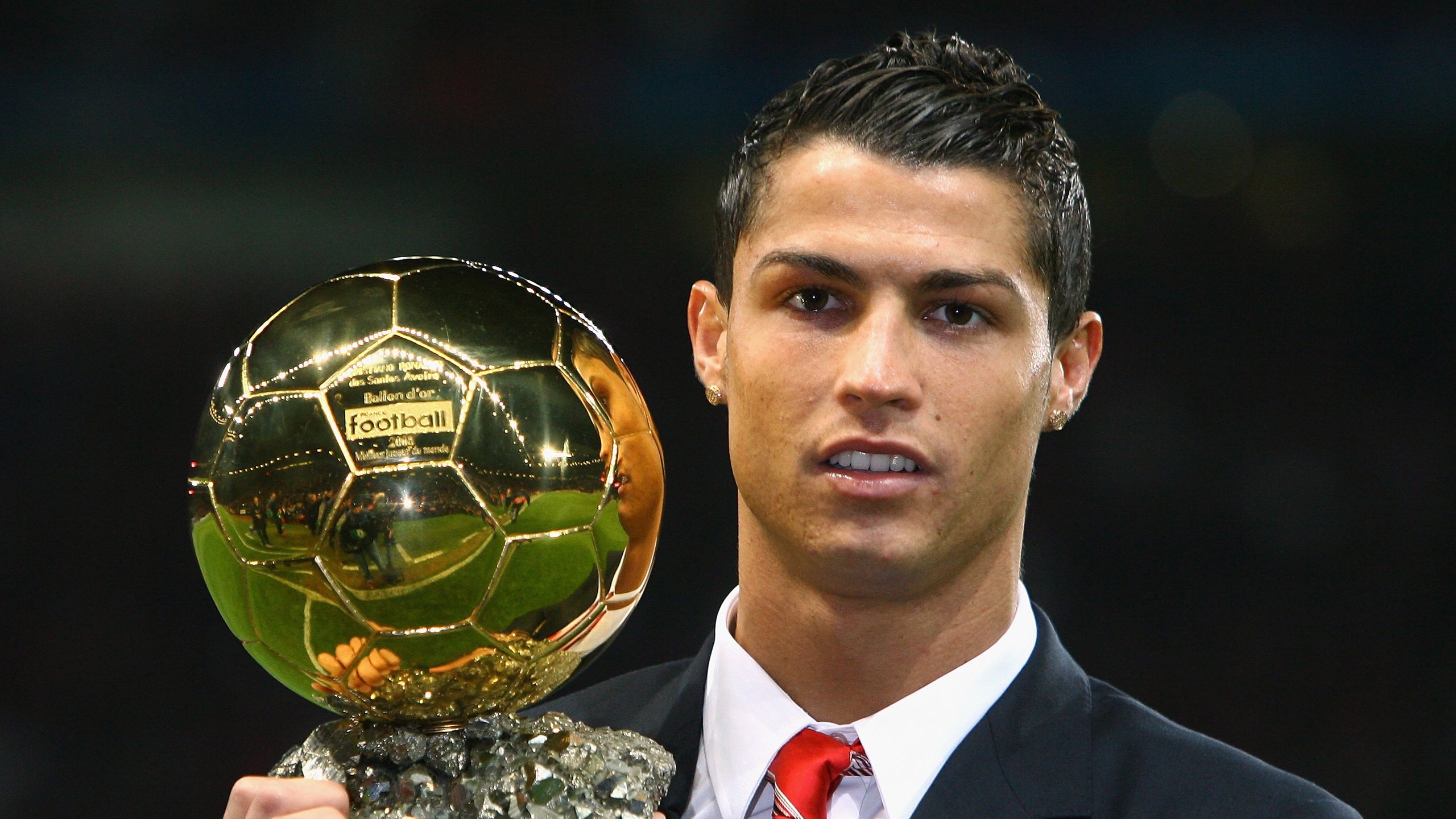 《女性玩家崭露头角:电竞舞台越发多元化》,女性玩家的头像